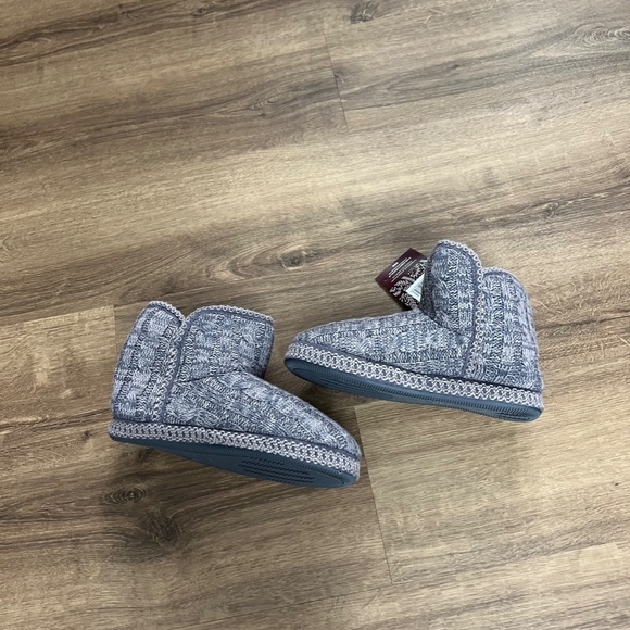 NWT MUK LUKS Leigh Cable Knit Women's Pull on Slipper Bootie Purple Sz L - Picture 11 of 12